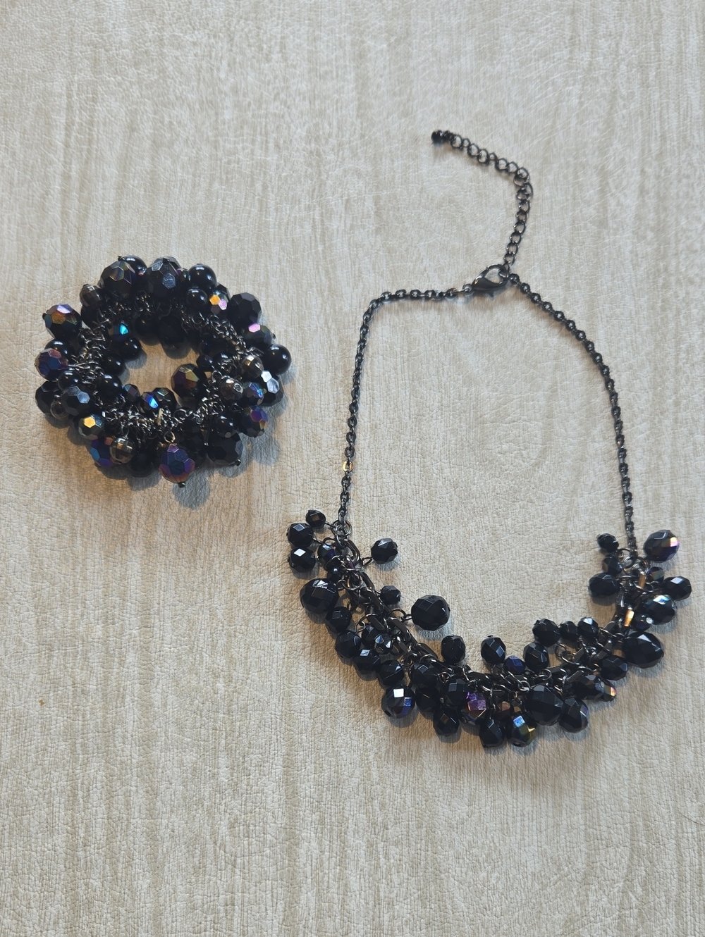 Black Irridescent Beaded Neclace & Bracelet